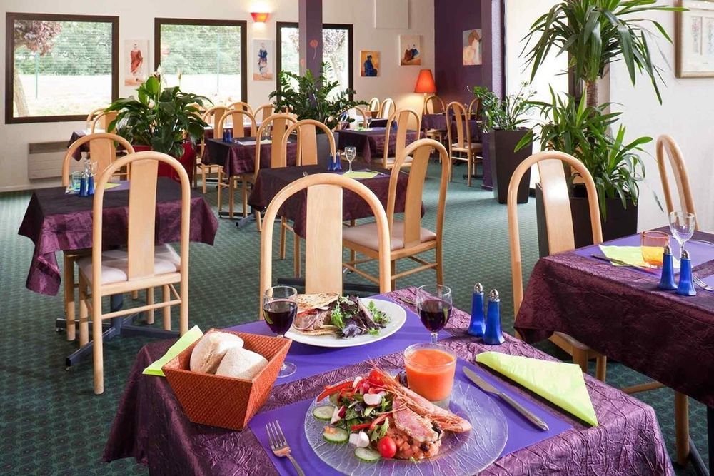 Ibis Provins Otel Restoran fotoğraf